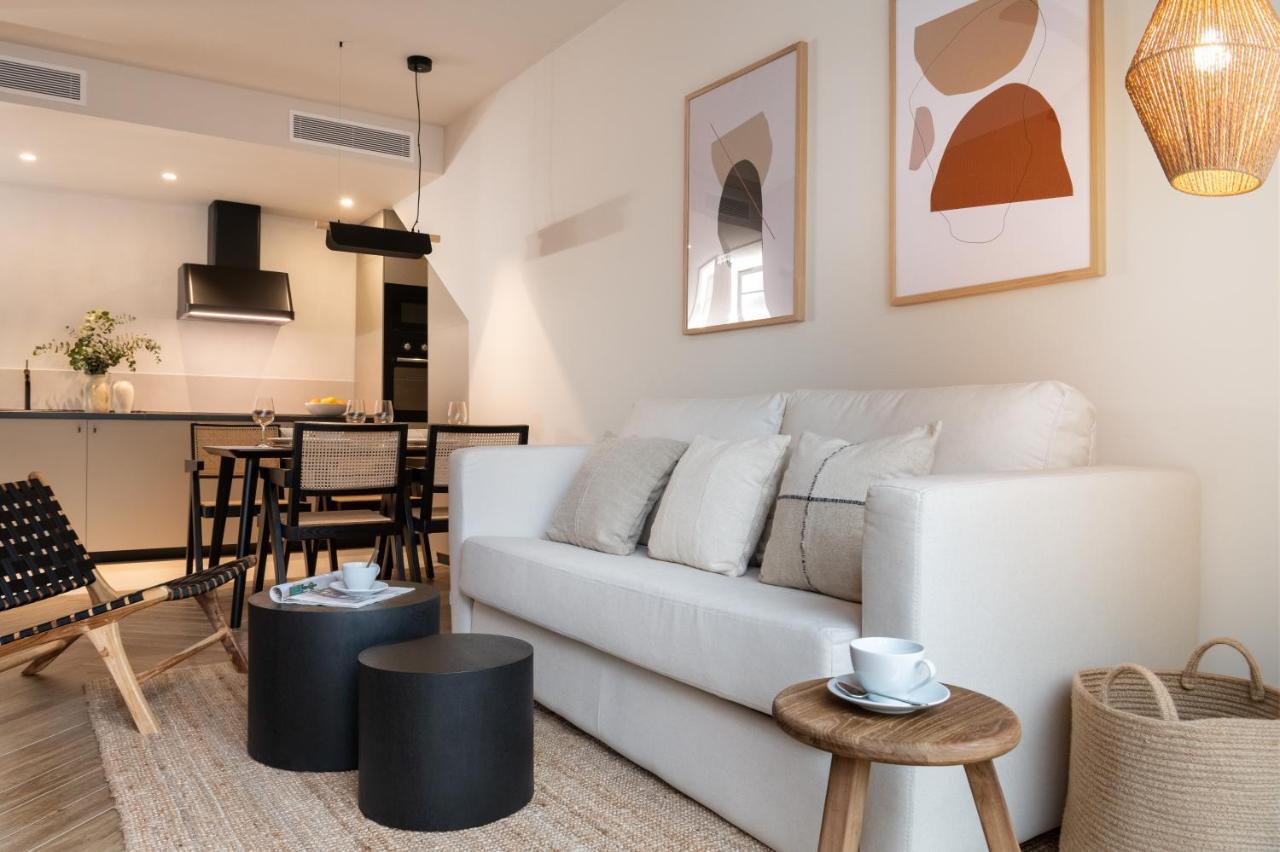 Magno Apartments Robles With Jacuzzi And Private Parking Sevilla Eksteriør bilde